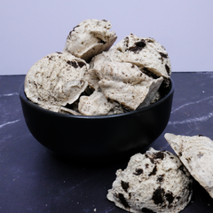 Freeze Dried Cookies and Cream Ice Cream Scoops